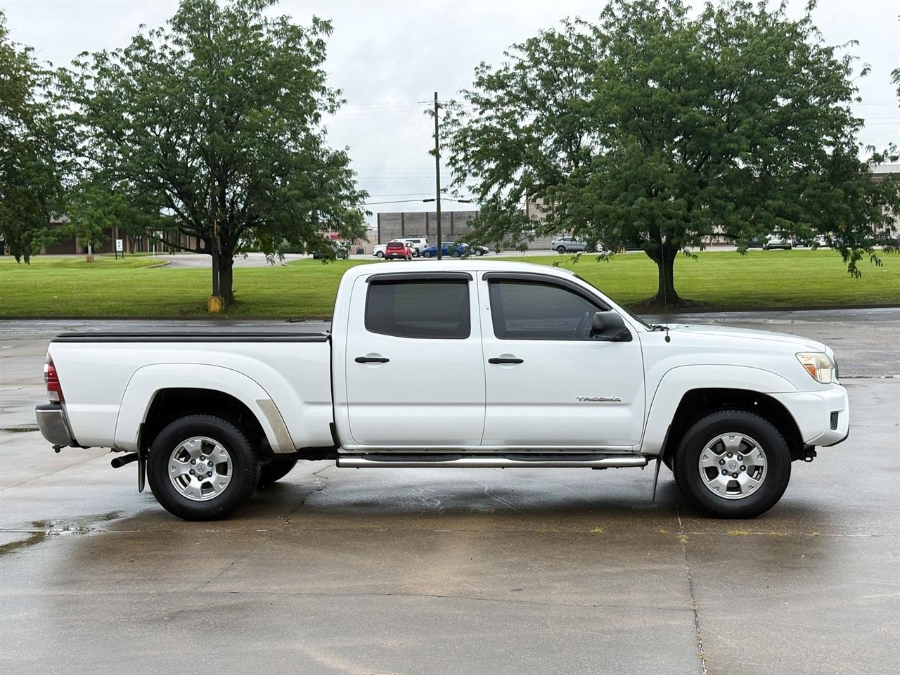 Toyota Tacoma  2013