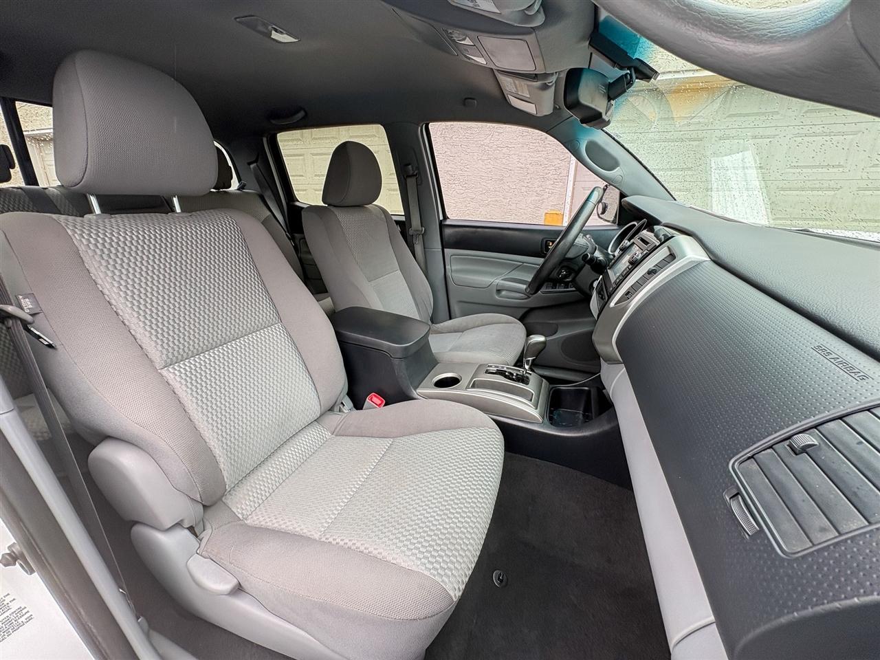Toyota Tacoma  2013