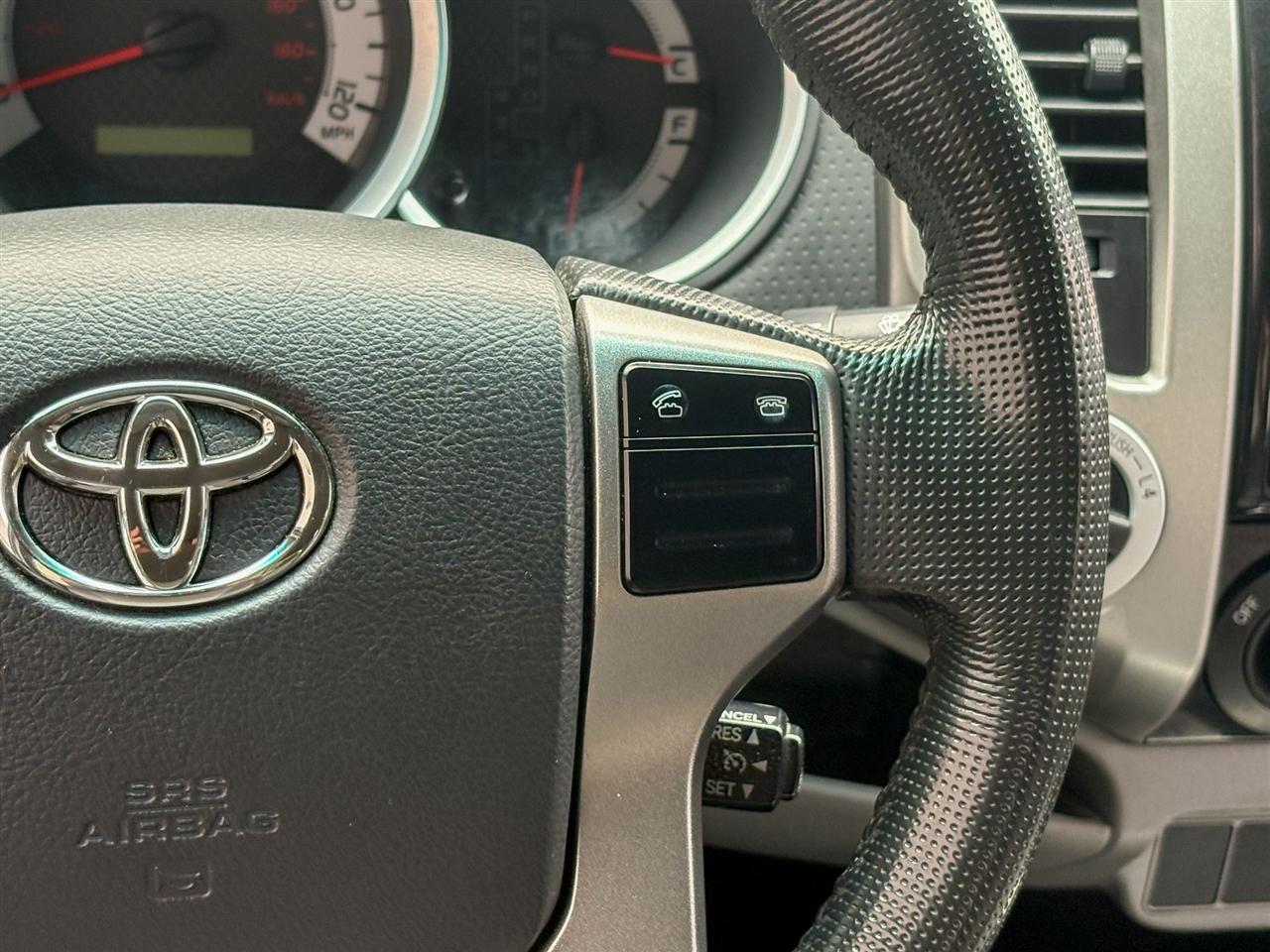 Toyota Tacoma  2013