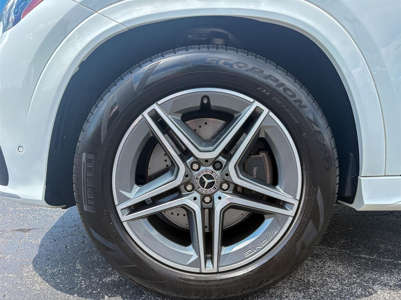 Mercedes-Benz GLE  2024
