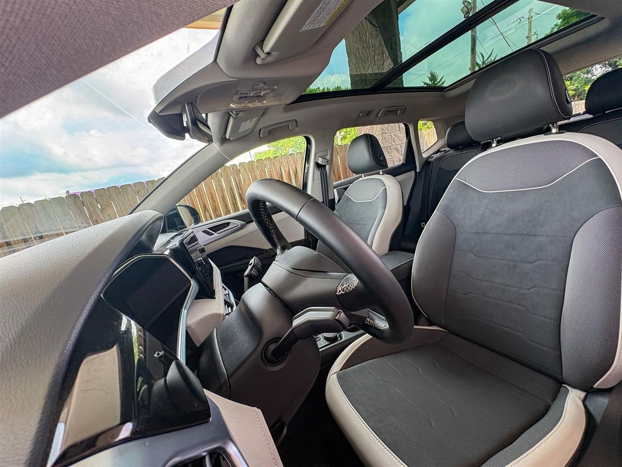 Volkswagen Taos  2025