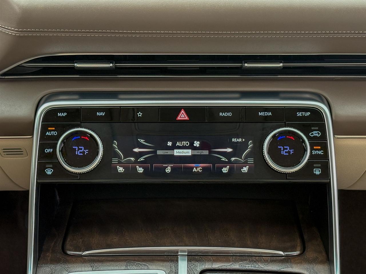 Genesis GV80  2024