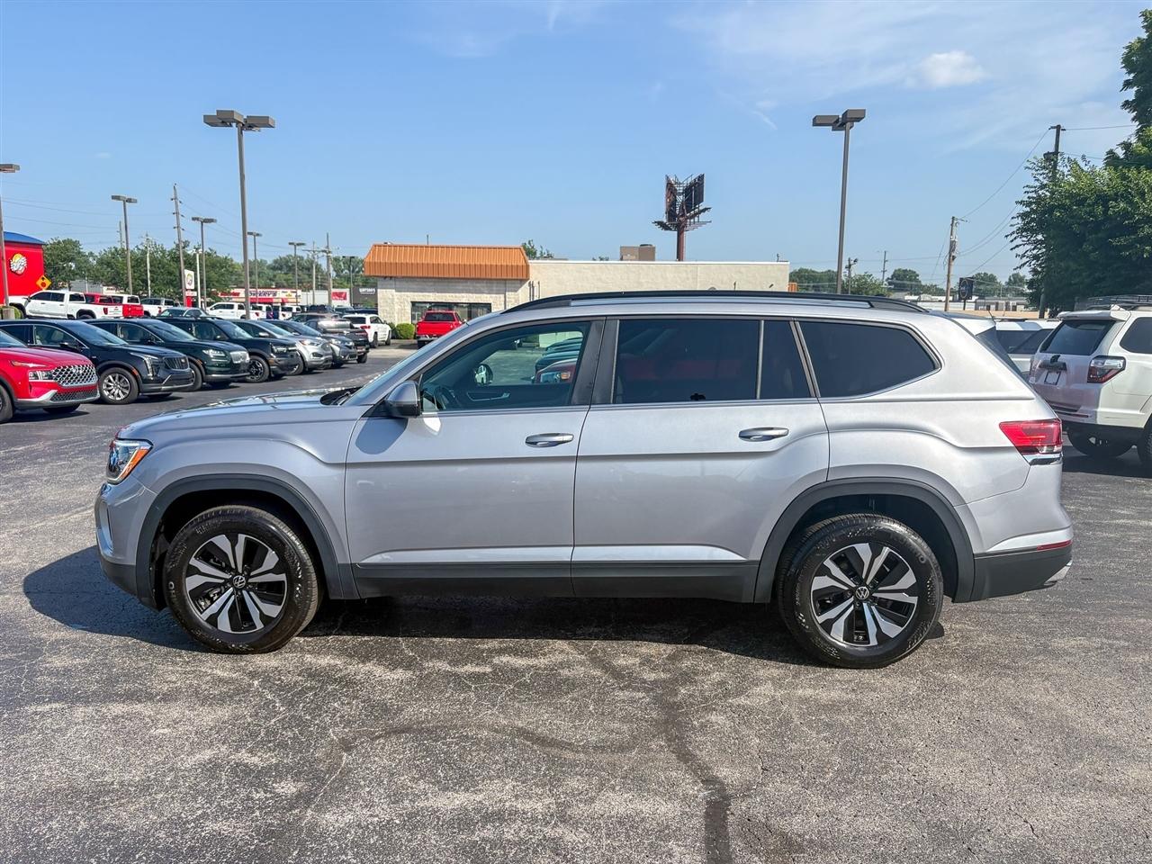 Volkswagen Atlas 2.0T SE 4MOTION 2024