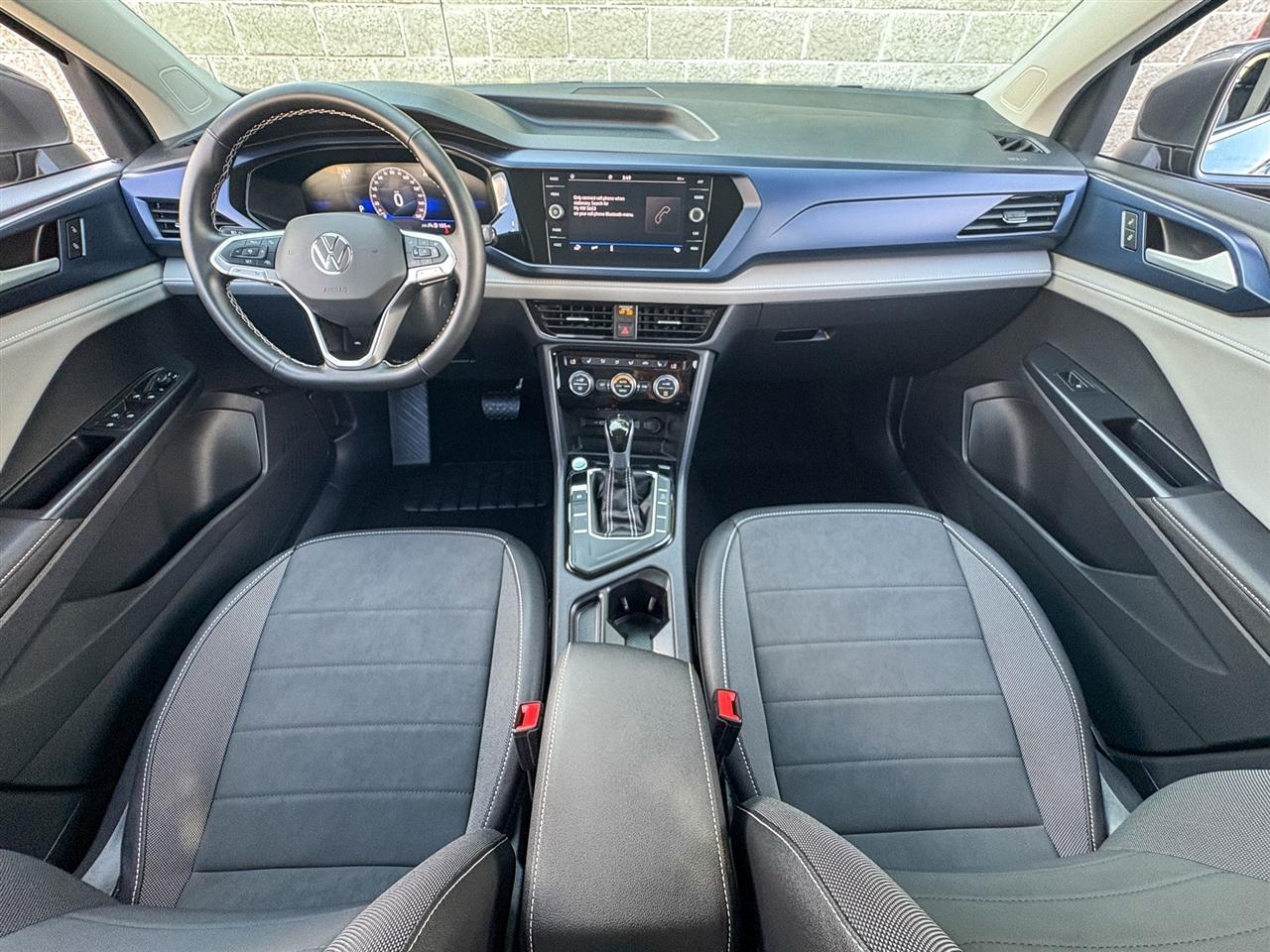 Volkswagen Taos  2024