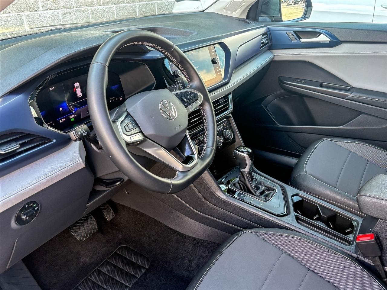 Volkswagen Taos  2024