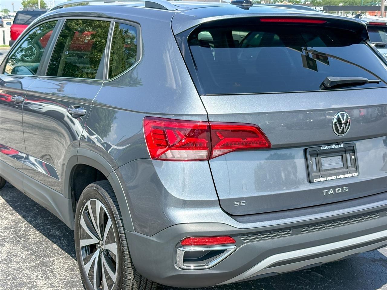 Volkswagen Taos  2024