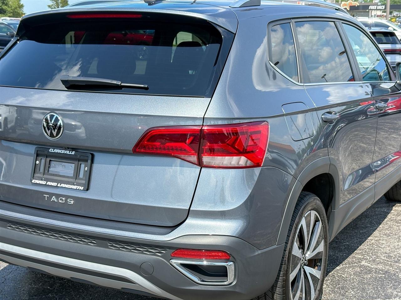 Volkswagen Taos  2024