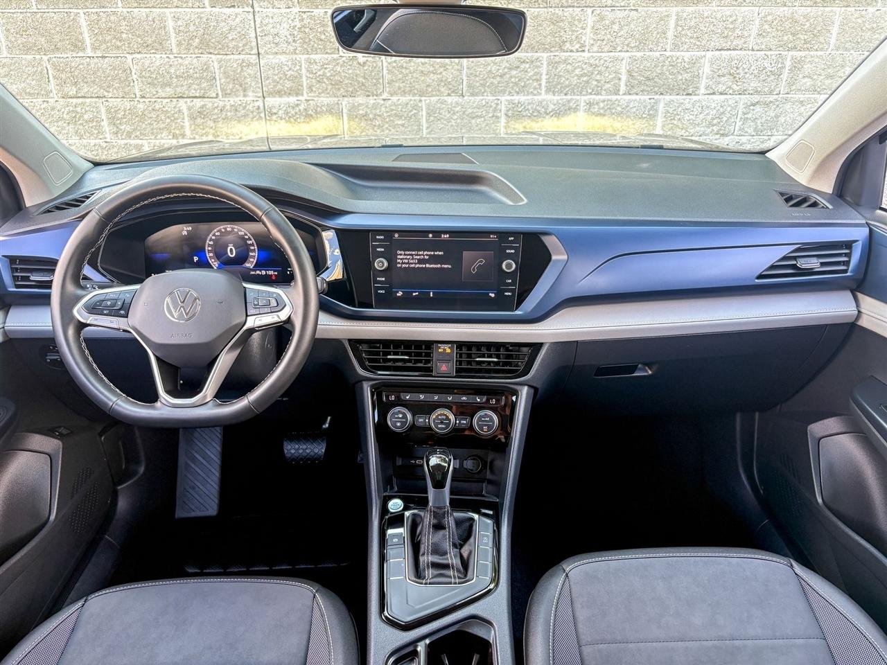 Volkswagen Taos  2024