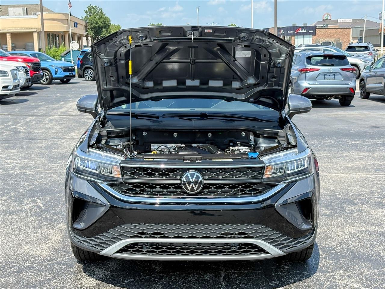 Volkswagen Taos  2024