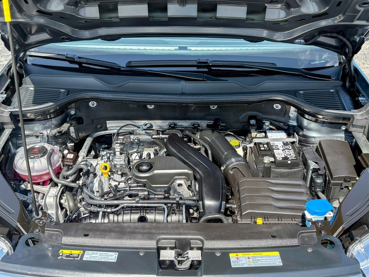 Volkswagen Taos  2024