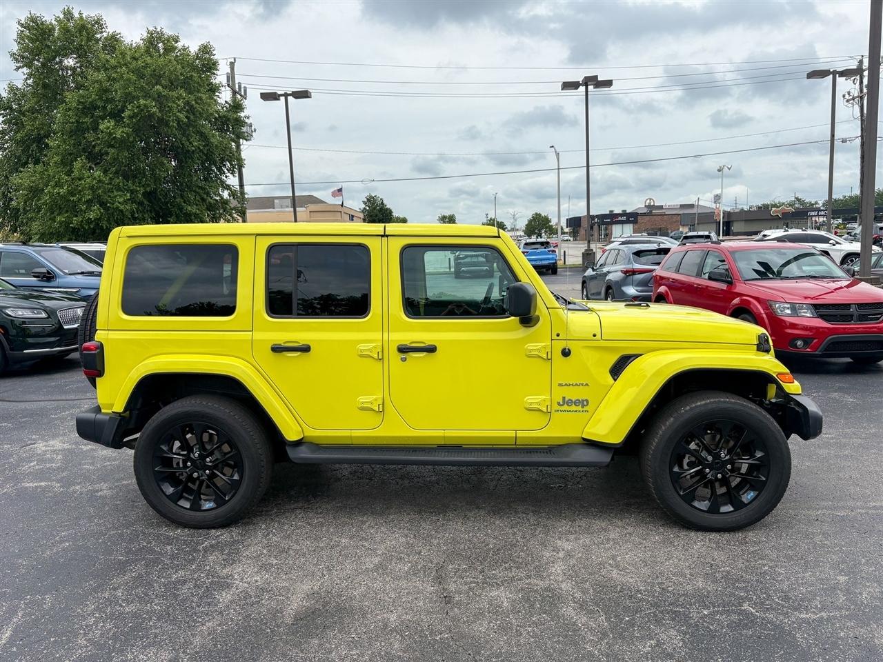 Jeep Wrangler Unlimited Sahara 4XE 2023