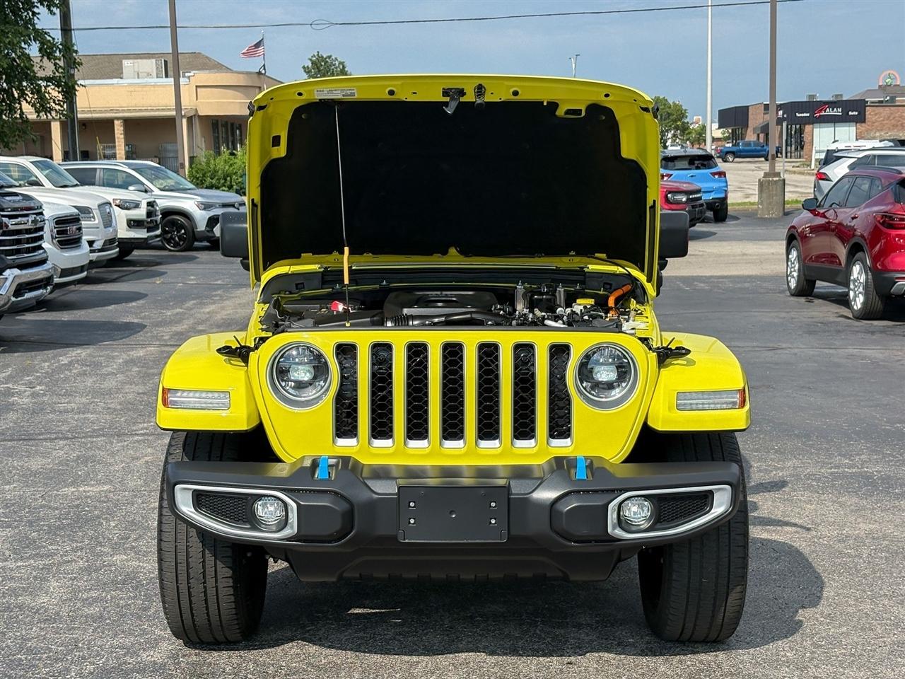 Jeep Wrangler Unlimited Sahara 4XE 2023