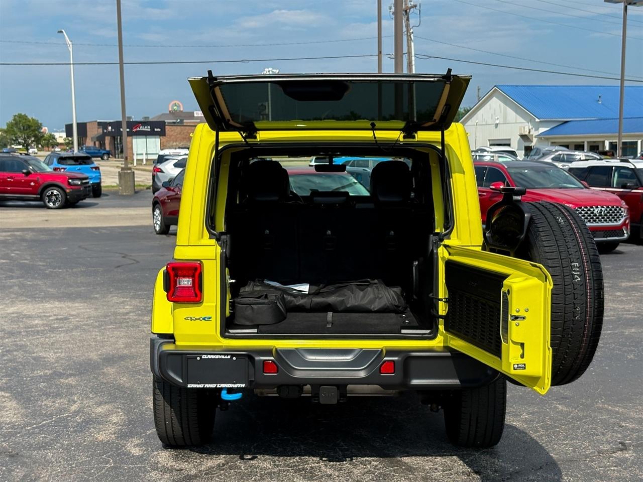 Jeep Wrangler Unlimited Sahara 4XE 2023