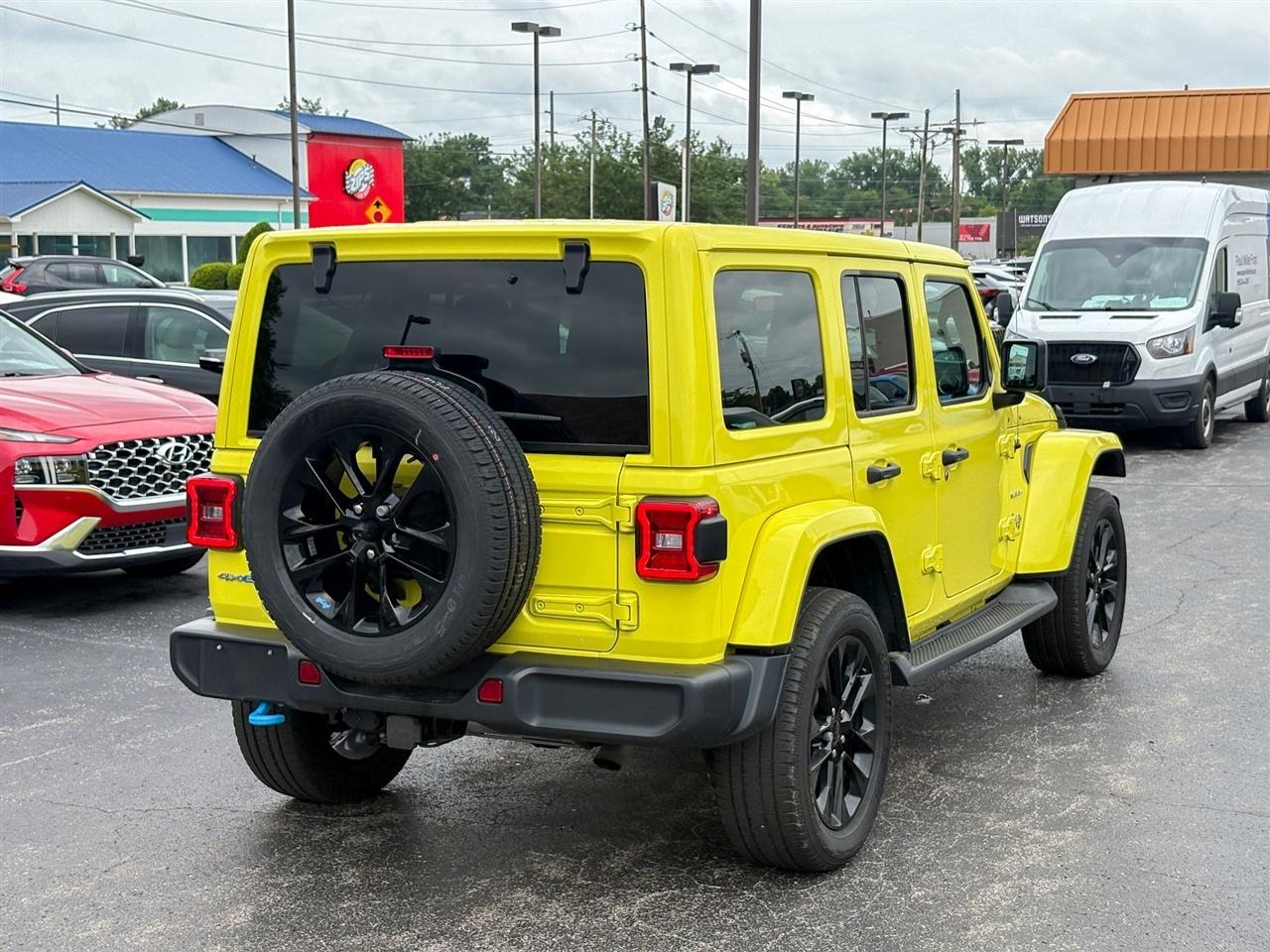 Jeep Wrangler Unlimited Sahara 4XE 2023