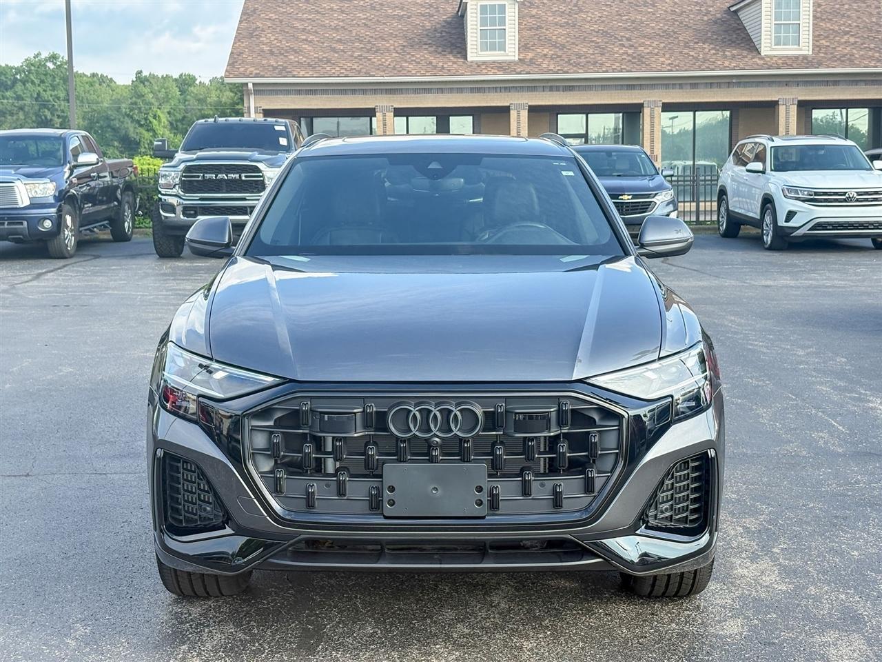 Audi Q8  2025