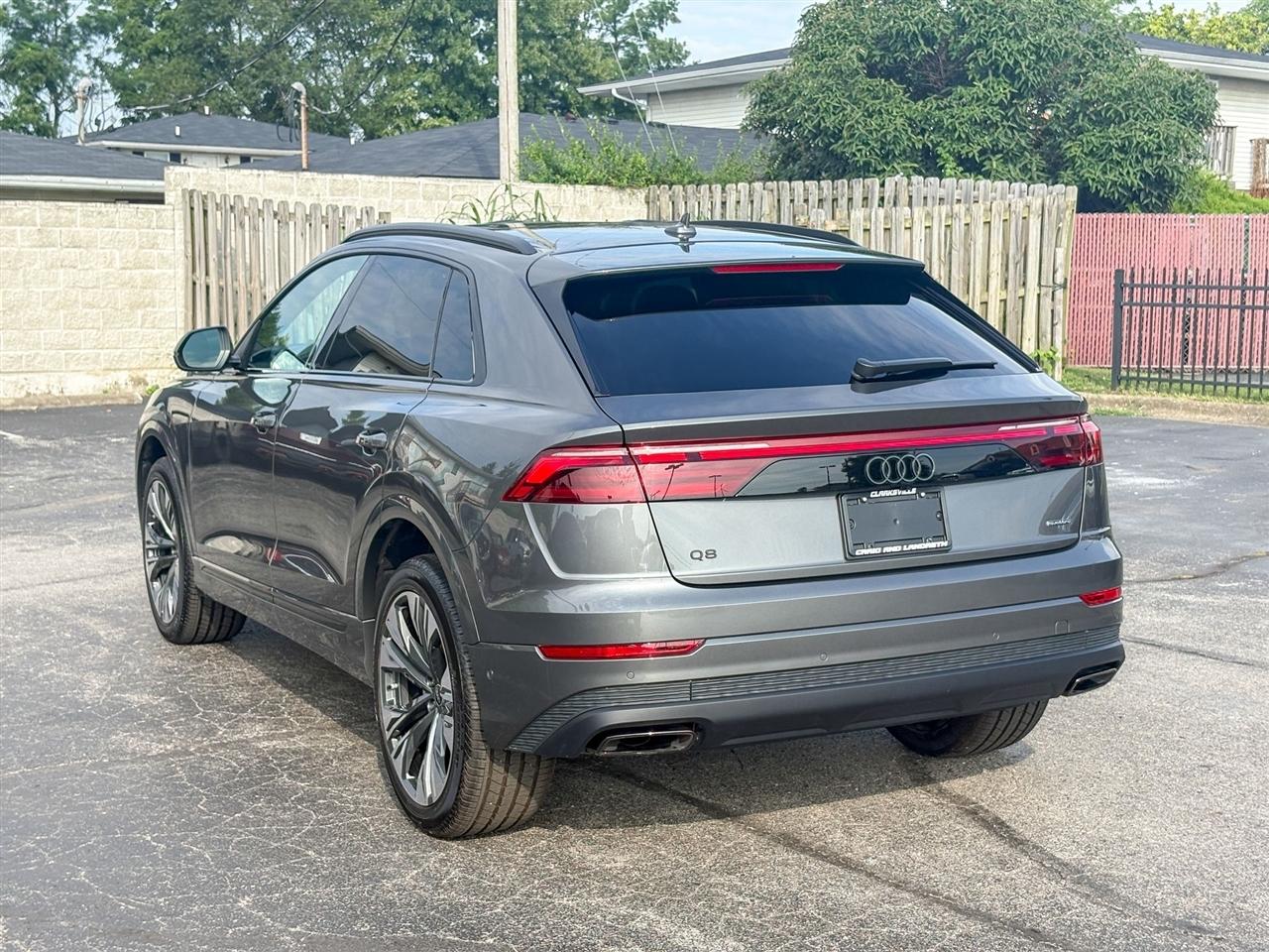 Audi Q8  2025