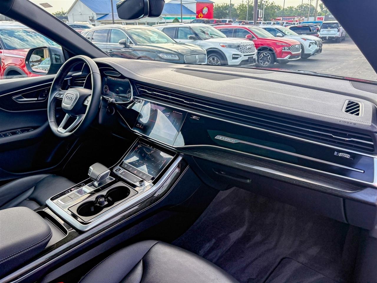 Audi Q8  2025