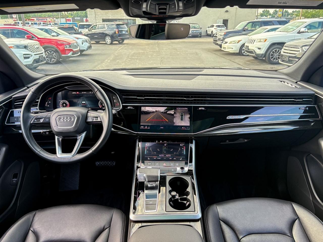 Audi Q8  2025