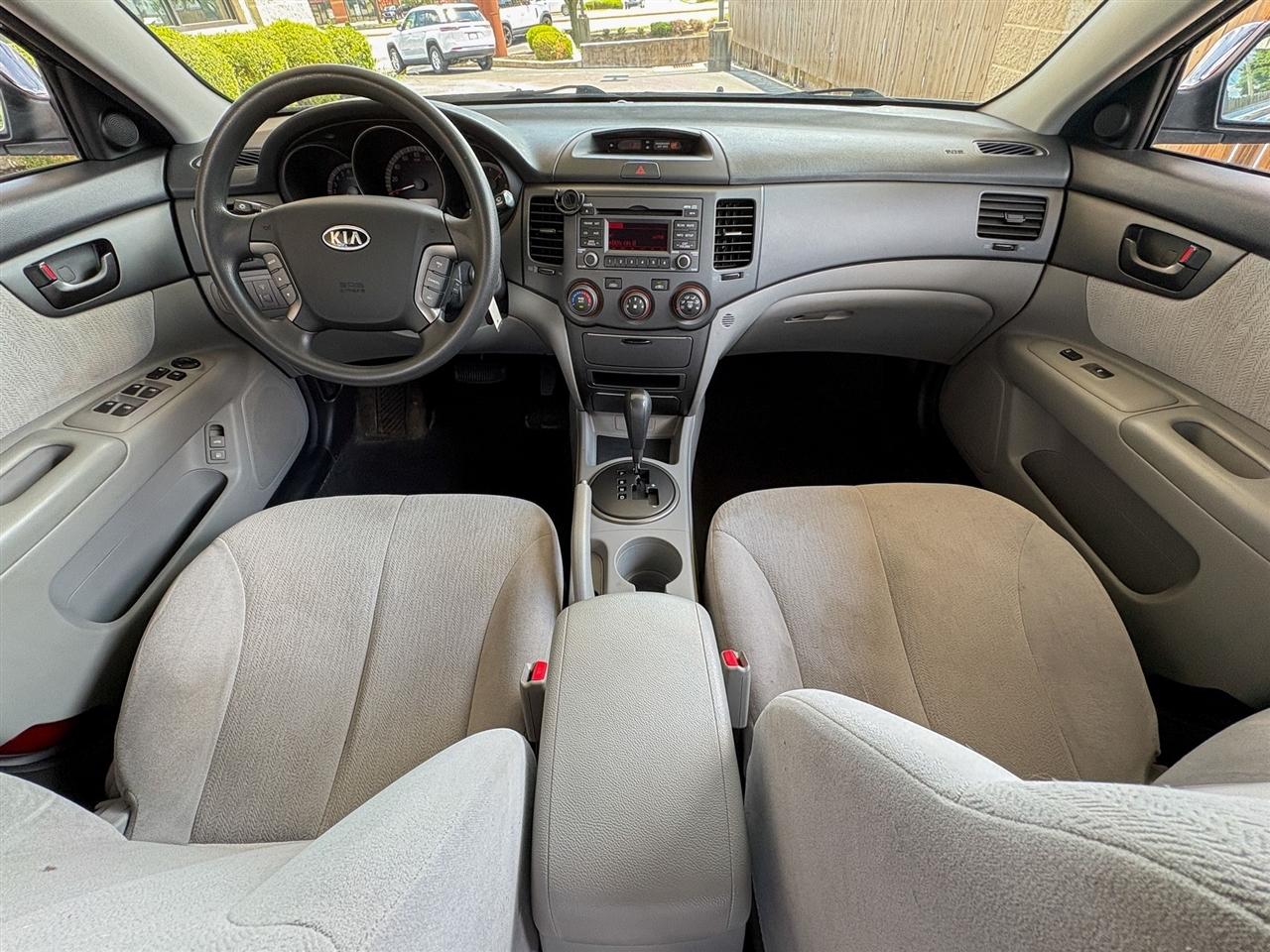Kia Optima LX 2009