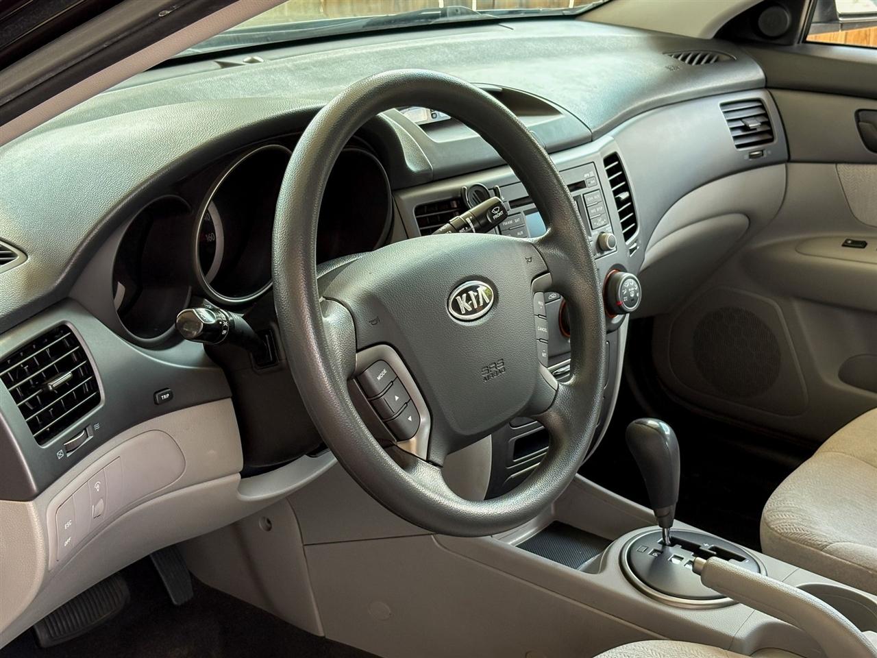 Kia Optima LX 2009