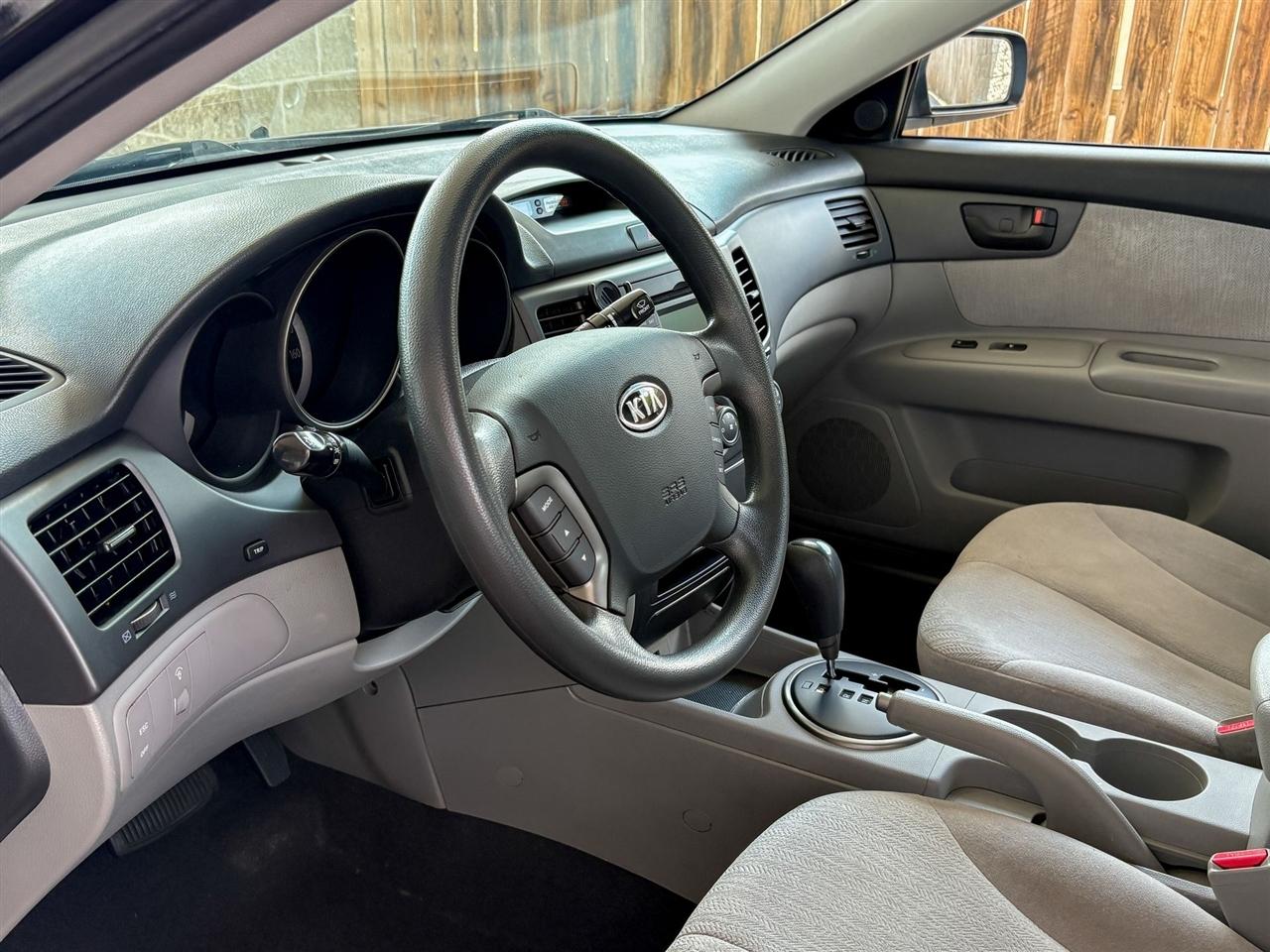 Kia Optima LX 2009