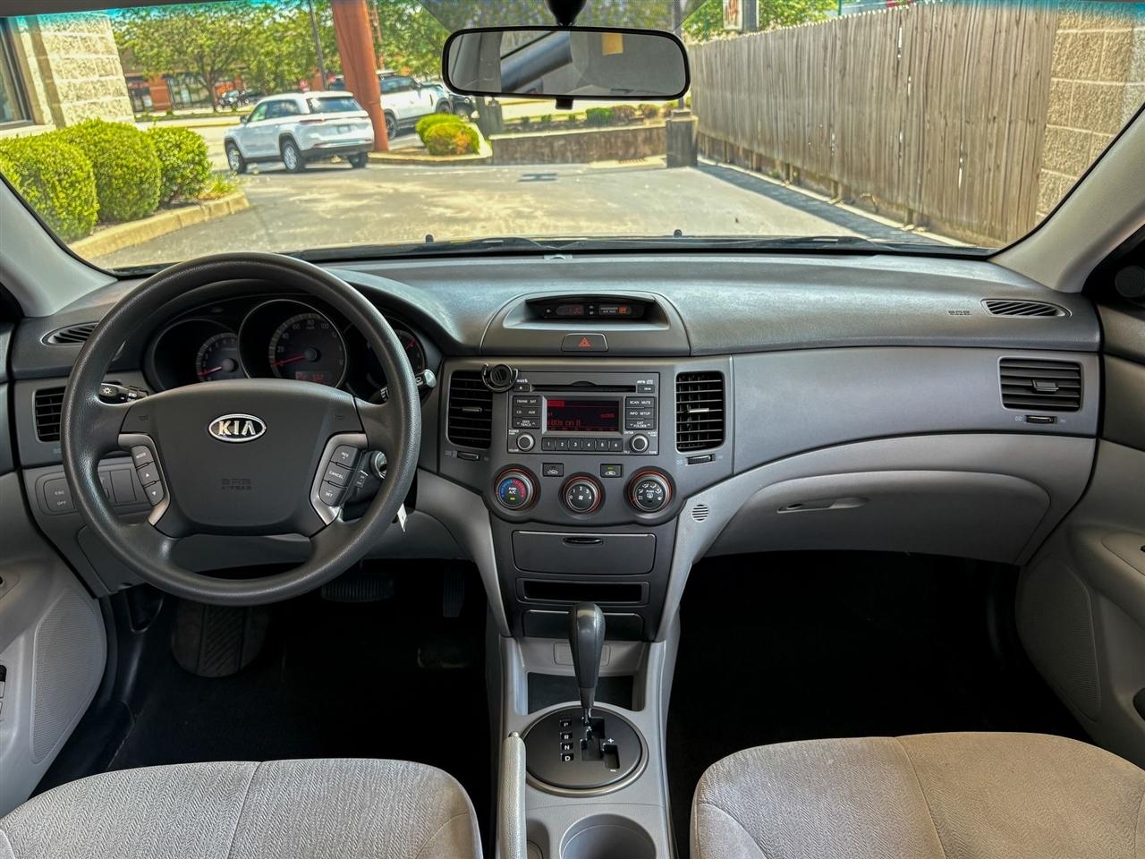 Kia Optima LX 2009