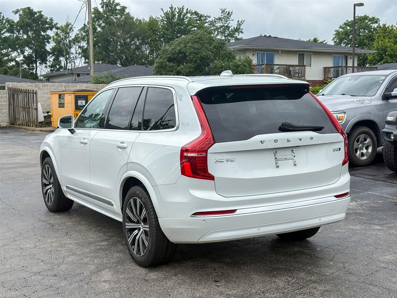 Volvo XC90 B5 Core 2025