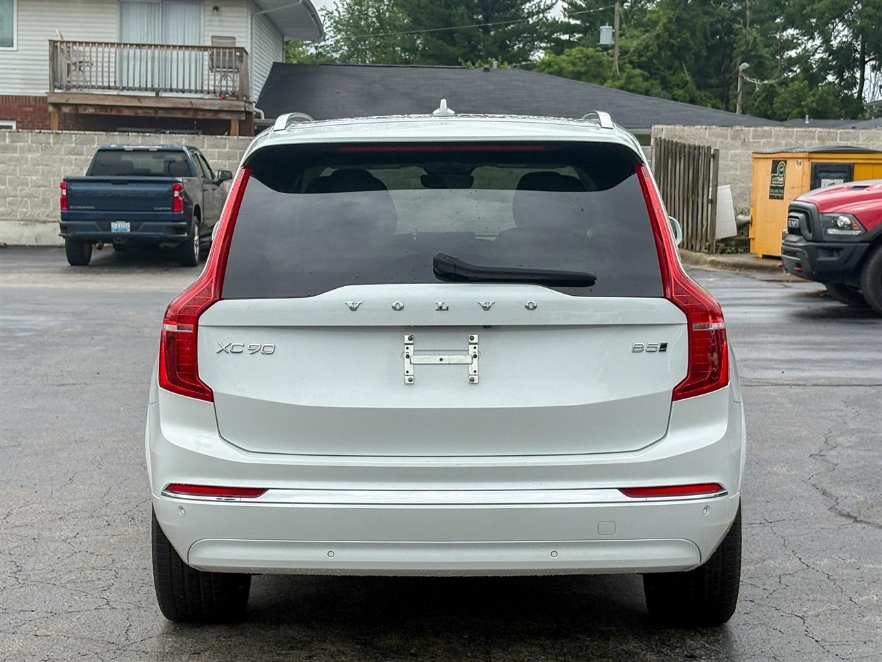 Volvo XC90 B5 Core 2025