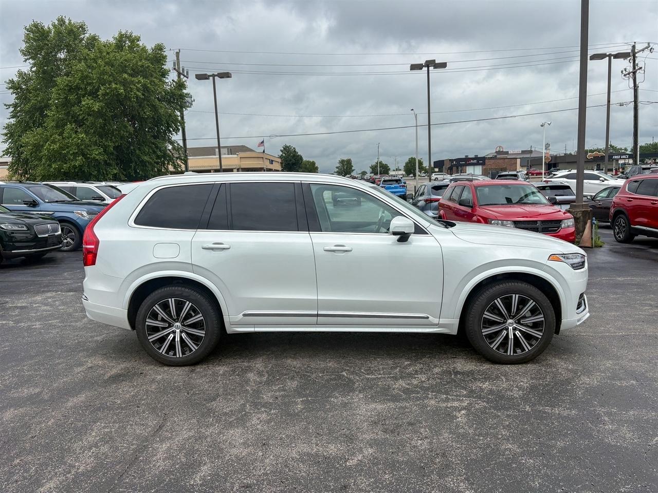 Volvo XC90 B5 Core 2025