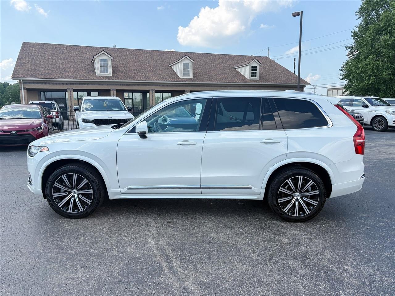 Volvo XC90 B5 Core 2025