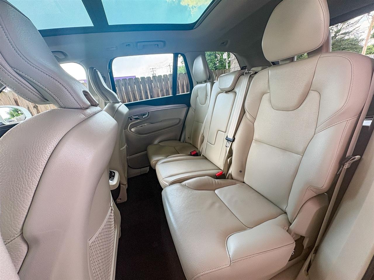 Volvo XC90 B5 Core 2025
