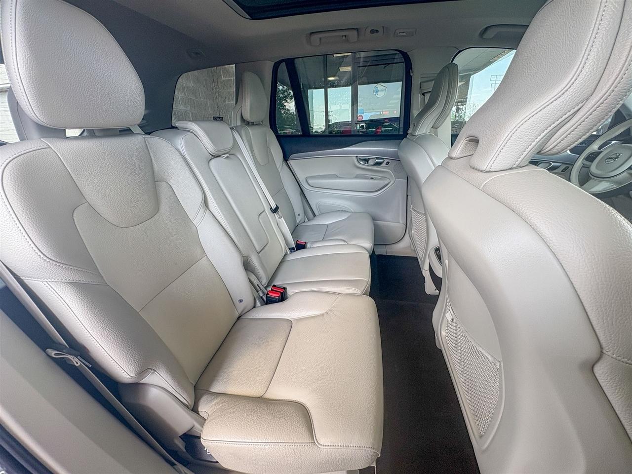 Volvo XC90 B5 Core 2025