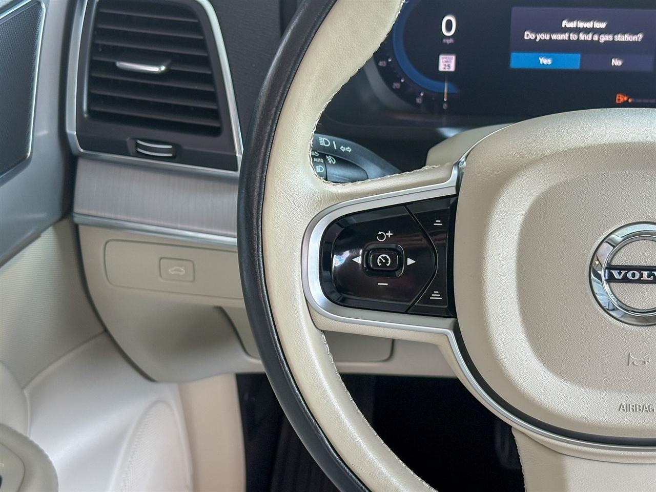 Volvo XC90 B5 Core 2025