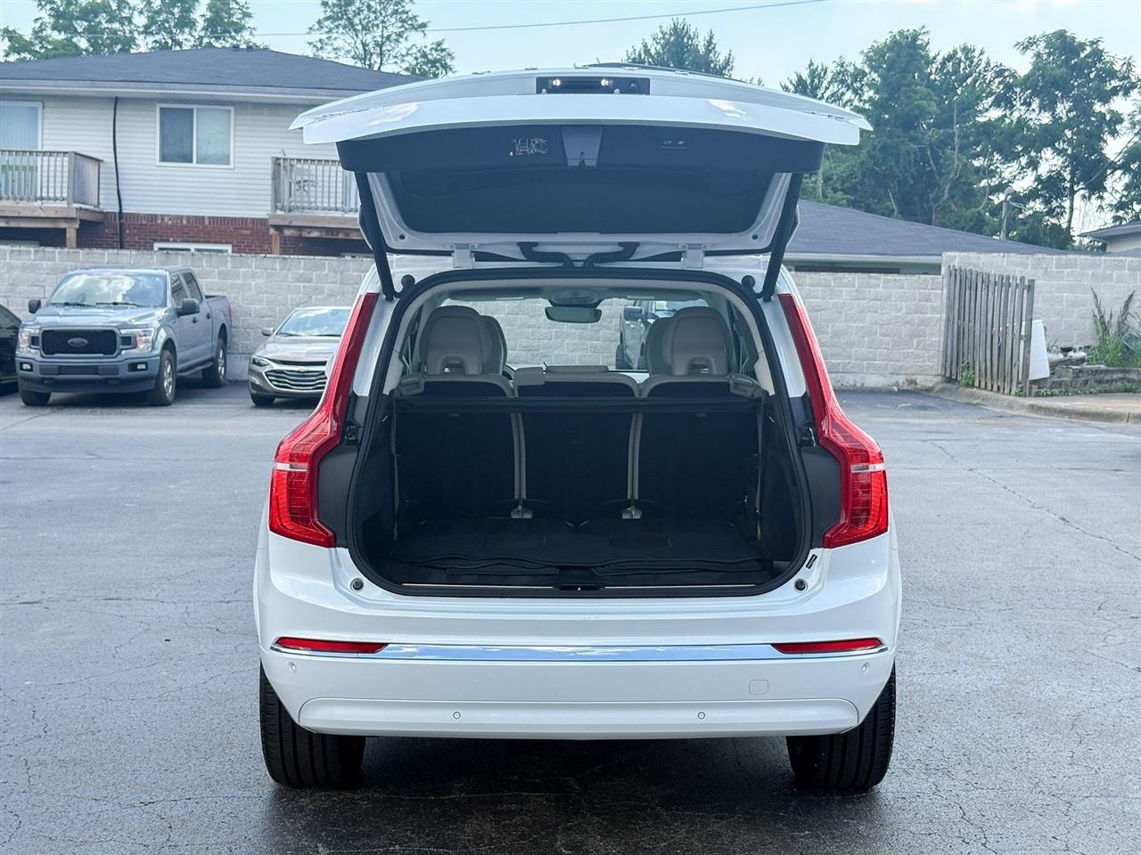 Volvo XC90 B5 Core 2025