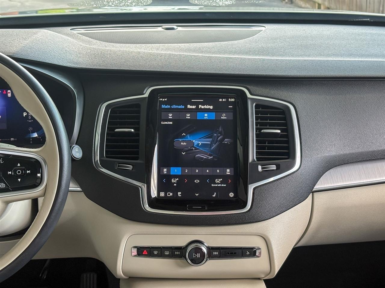 Volvo XC90 B5 Core 2025