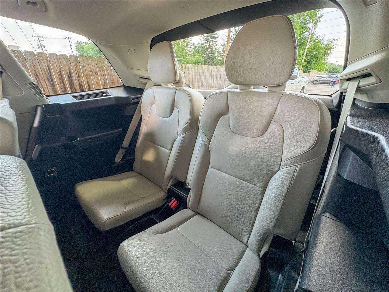 Volvo XC90 B5 Core 2025