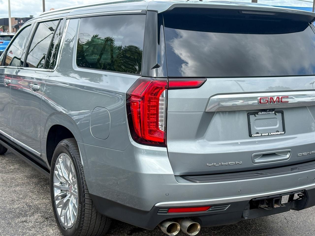 GMC Yukon XL Denali 4WD 2024