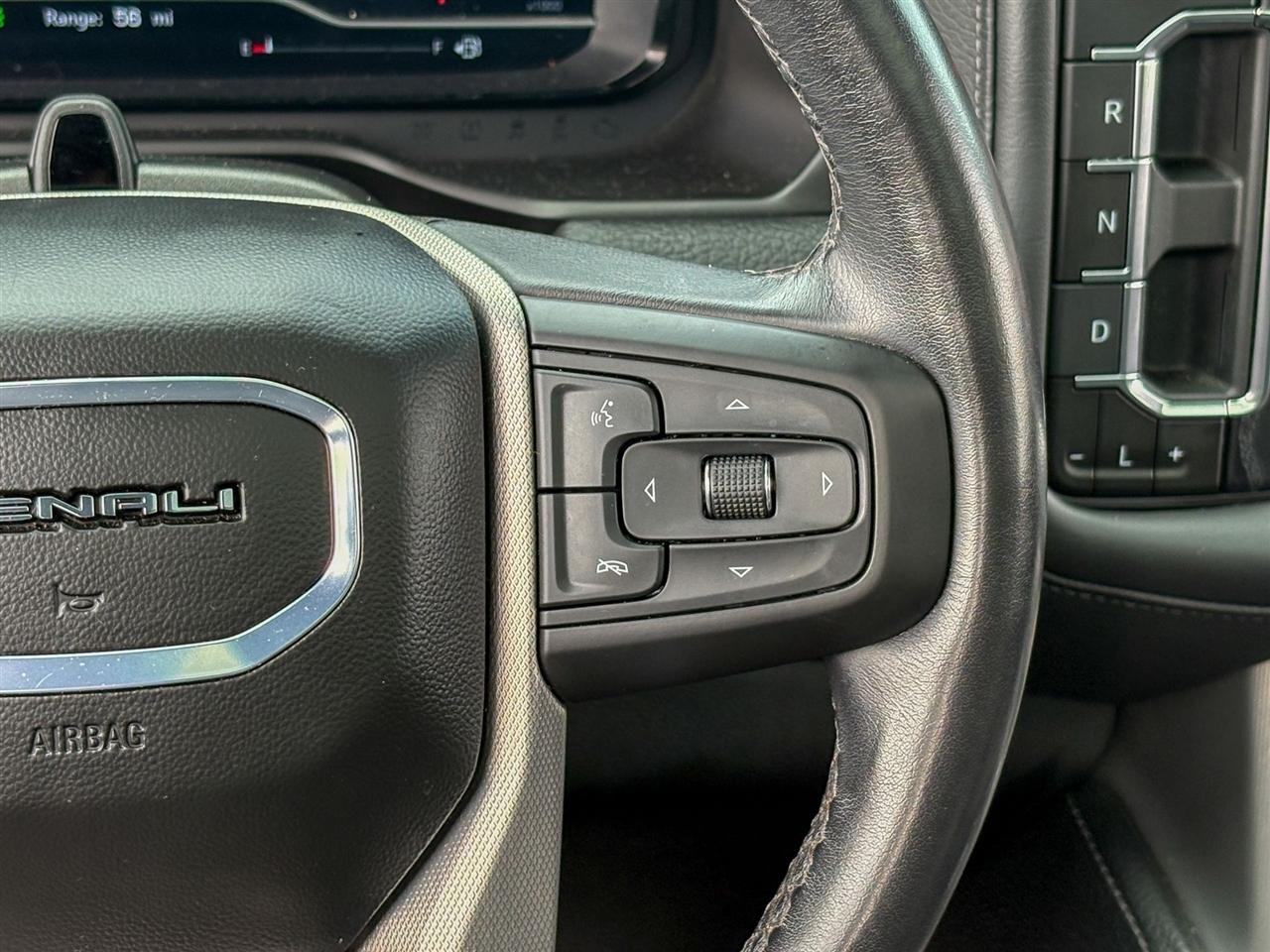 GMC Yukon XL Denali 4WD 2024