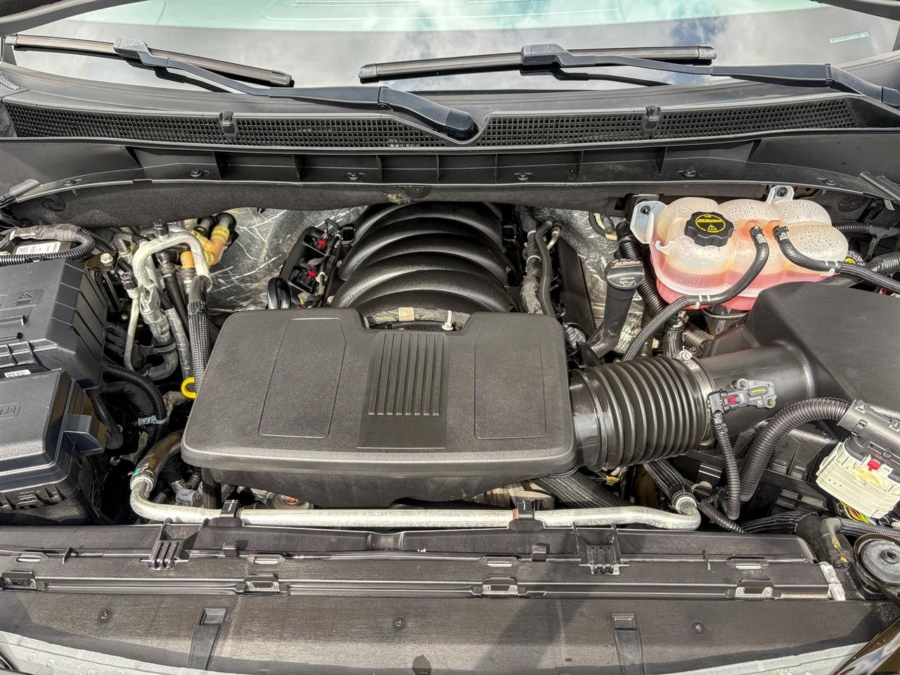 GMC Yukon XL Denali 4WD 2024