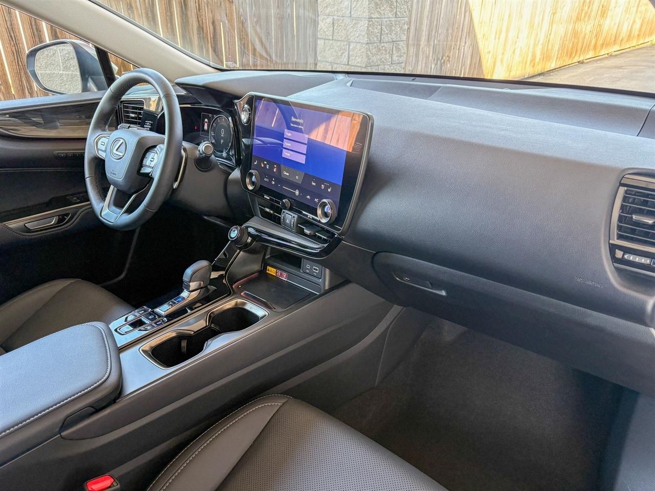 Lexus NX 350 Premium 2024