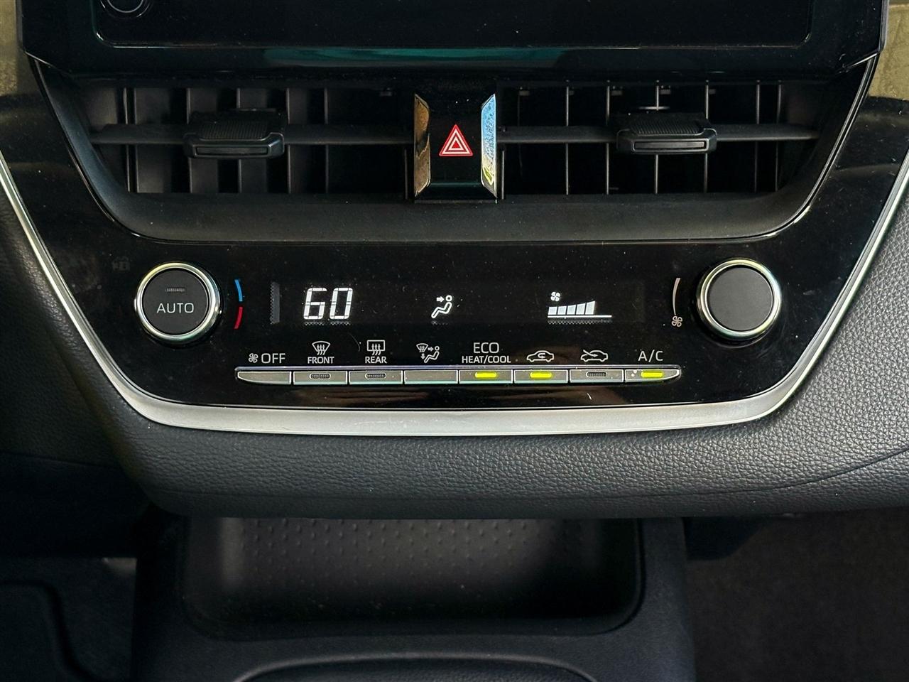 Toyota Corolla LE 2024