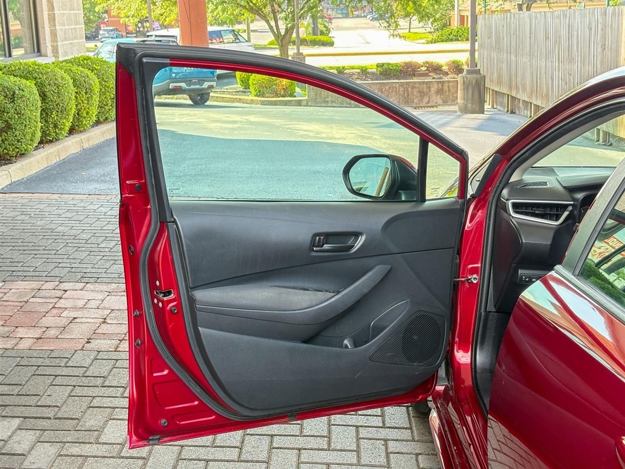 Toyota Corolla LE 2024