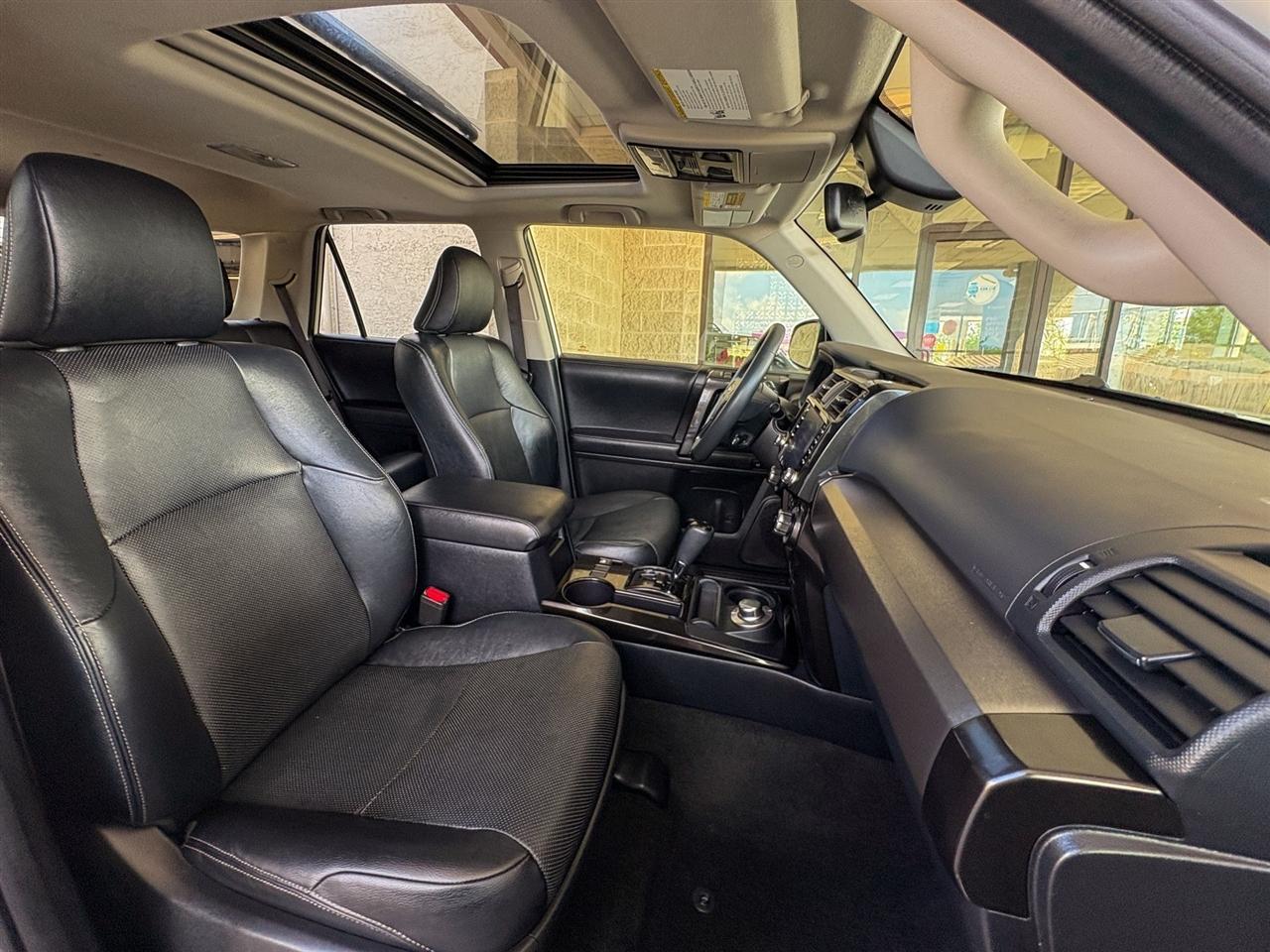 Toyota 4Runner Nightshade 4WD 2021