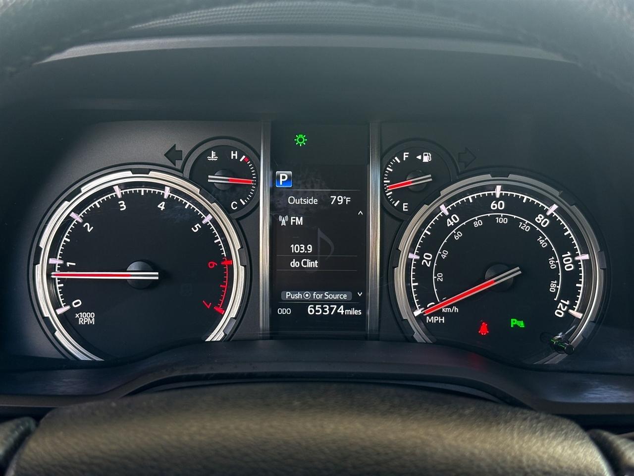 Toyota 4Runner Nightshade 4WD 2021