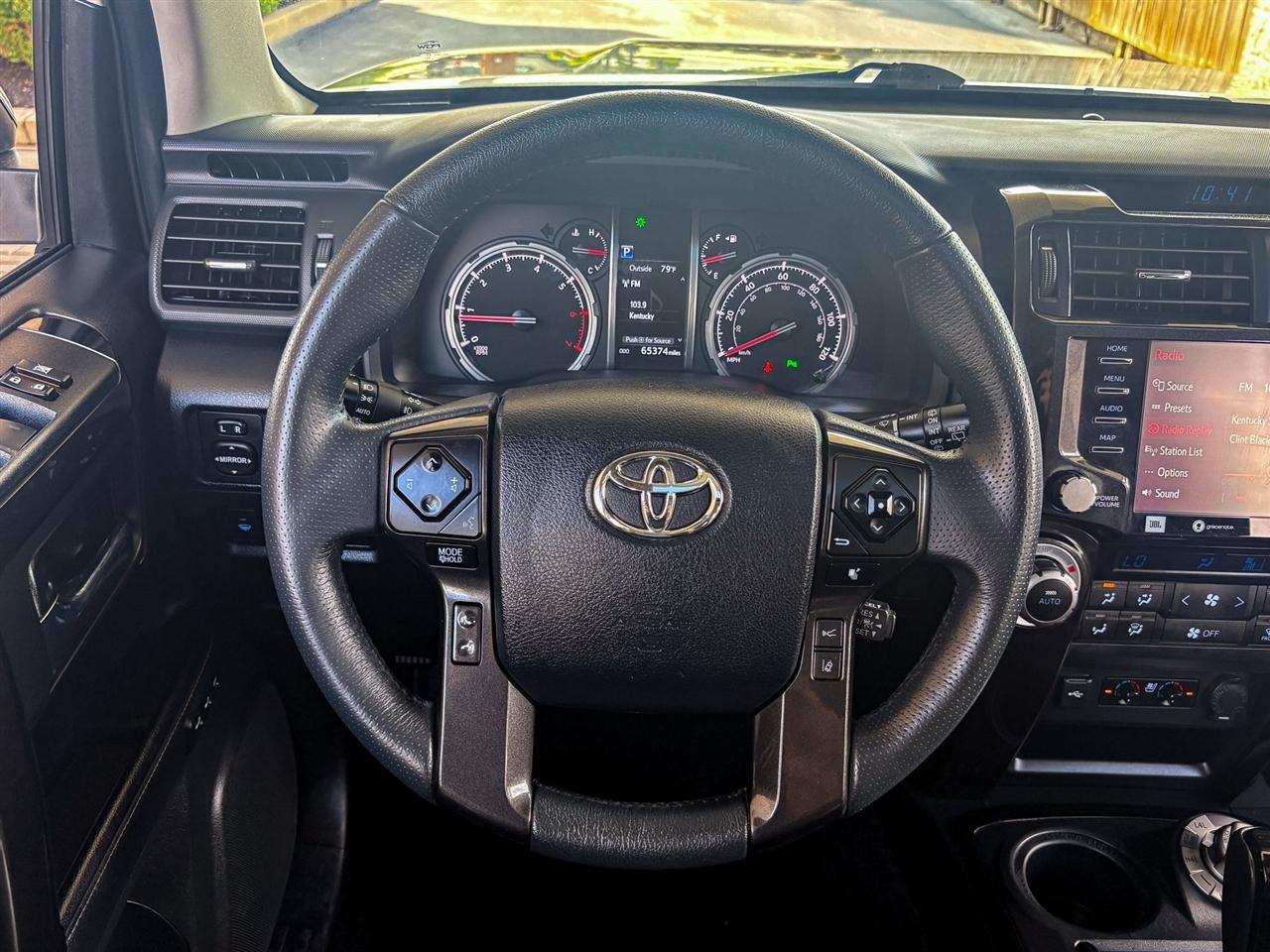 Toyota 4Runner Nightshade 4WD 2021