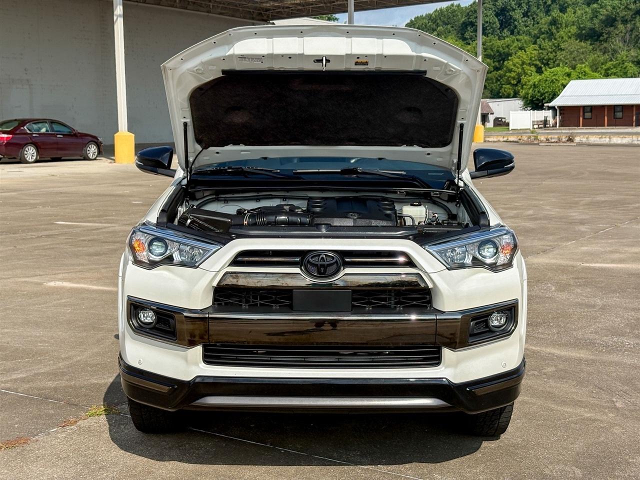 Toyota 4Runner Nightshade 4WD 2021