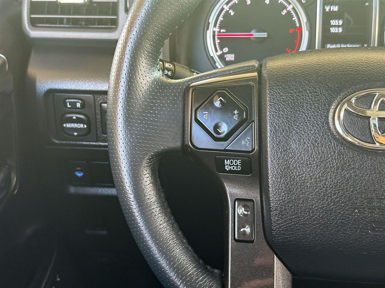 Toyota 4Runner Nightshade 4WD 2021