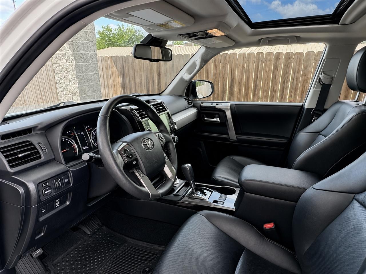 Toyota 4Runner Nightshade 4WD 2021