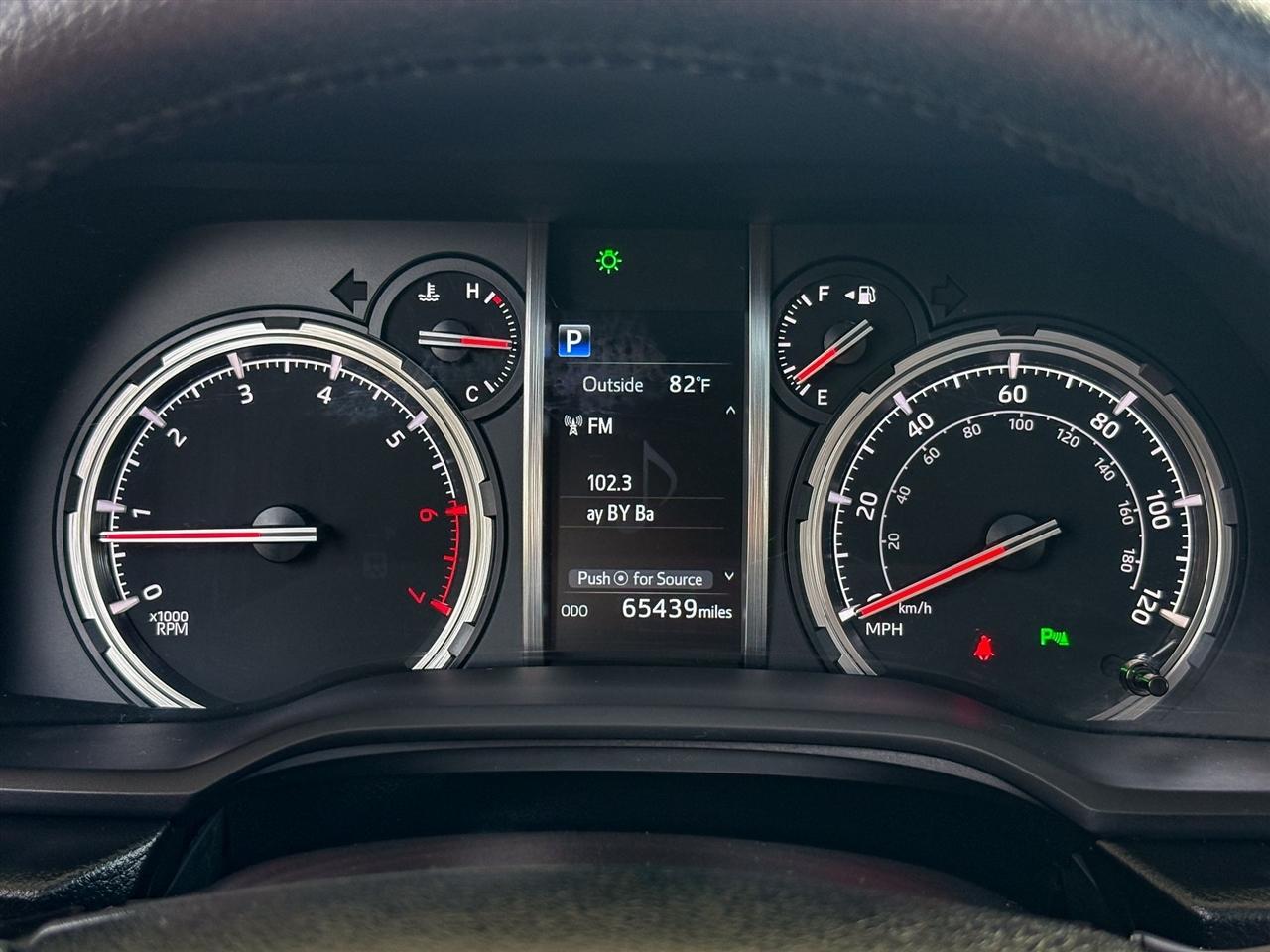 Toyota 4Runner Nightshade 4WD 2021