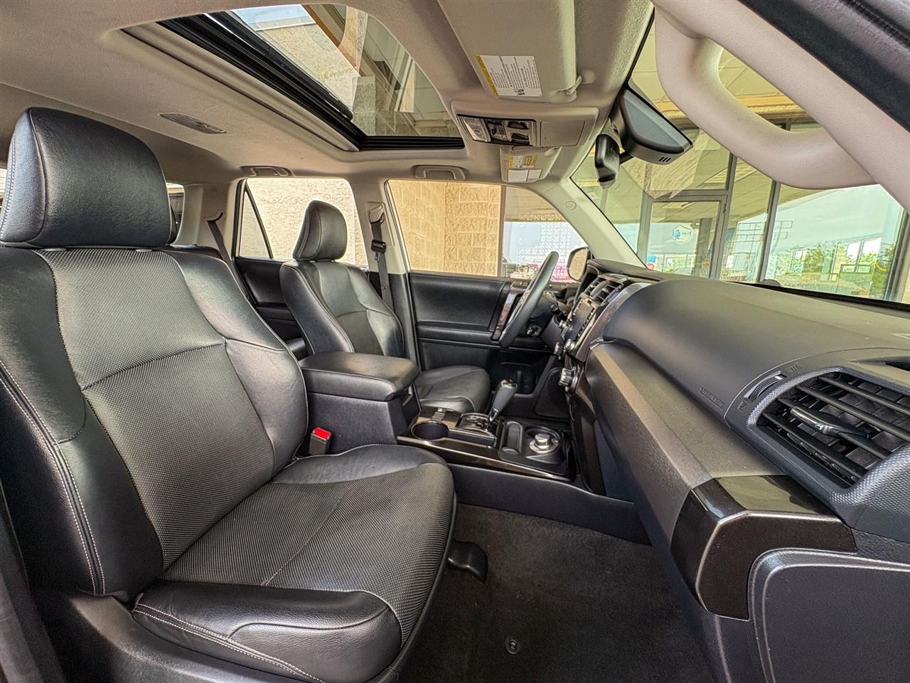 Toyota 4Runner Nightshade 4WD 2021